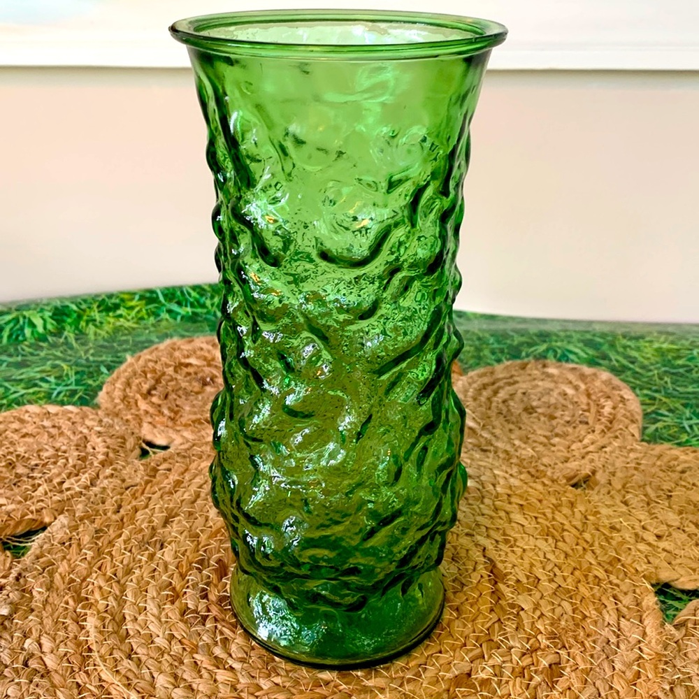 E O Brody textured green glass vase, EUC